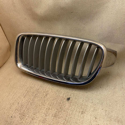 BMW 3 F30 Ön Böbrek Izgarası 7295436/7295435