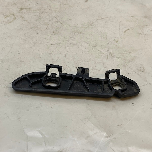 BMW 3 F30 Ön Sol Çamurluk Bağlantı Braketi 5111 En Uygun Oto Parça