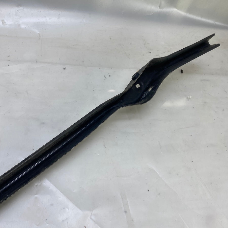 BMW 3 F30 Ön Tampon Alt Demir/Takviye 51647266325-07 (2013-2018)
