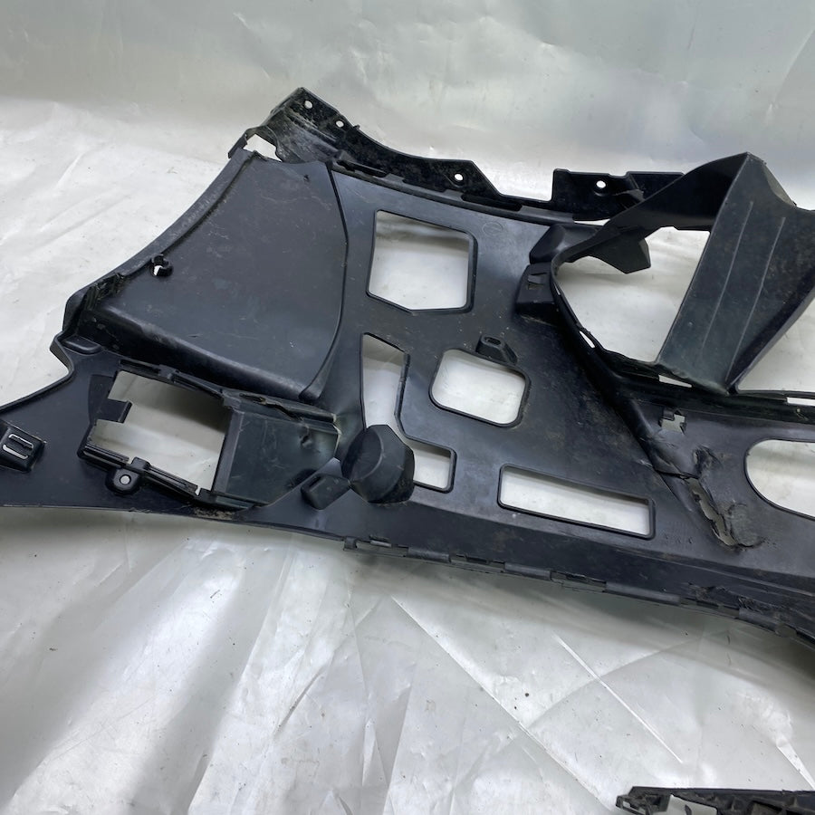 BMW G80 M3 tampon iç destek parçası (sağ) – 5111-8069416, orijinal çıkma