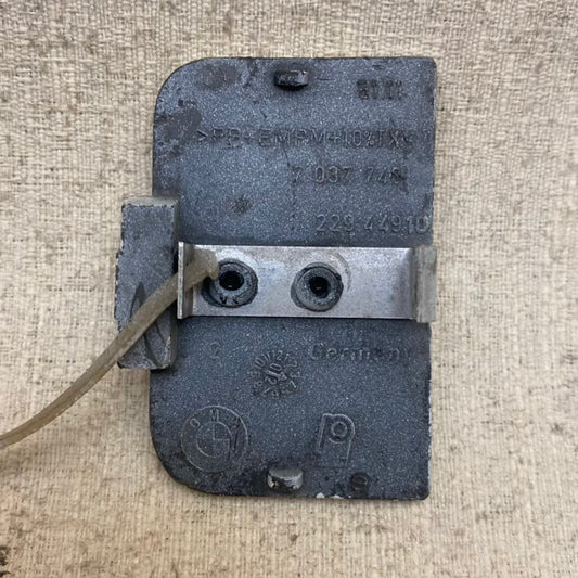 BMW 3 Serisi E46 Ön Tampon Çeki Demir Kapağı 7037740