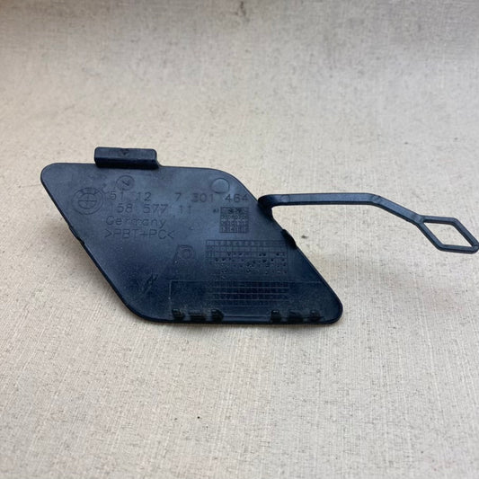 BMW 3 Serisi F30 F35 Arka Tampon Çeki Demir Kapağı 51127301464