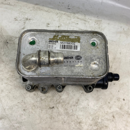 BMW 5 BMW 6 BMW 7 BMW X3 Yağ Soğutucusu 8MO376725-101