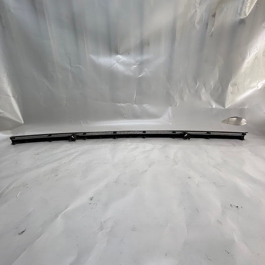 BMW 5 E39 Arka Tampon Çıtası Orta 51128184504