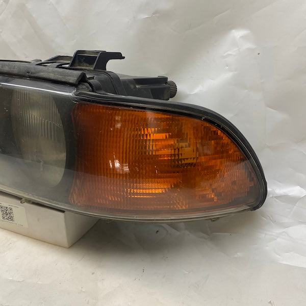 BMW 5 E39 Sol Far Halojen (İç Ayakları Kırık) Orijinal