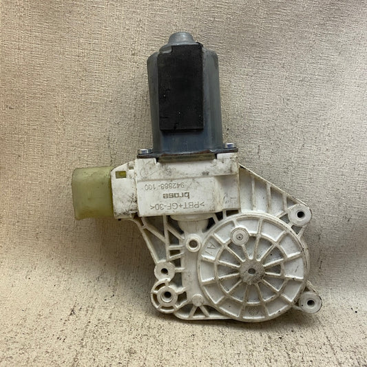 BMW 5 F10 Ön Sol Cam Motoru En Uygun Oto Parça