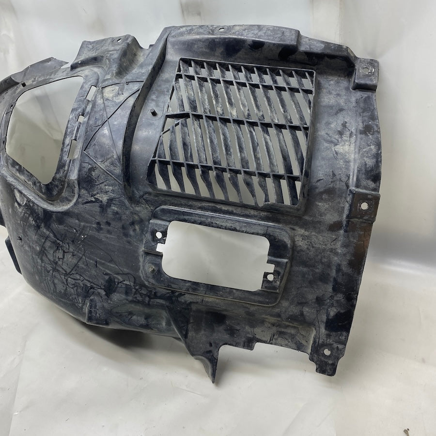 BMW 5 F10 Ön Sol Ön Davlumbaz 5171 7186727 Orijinal