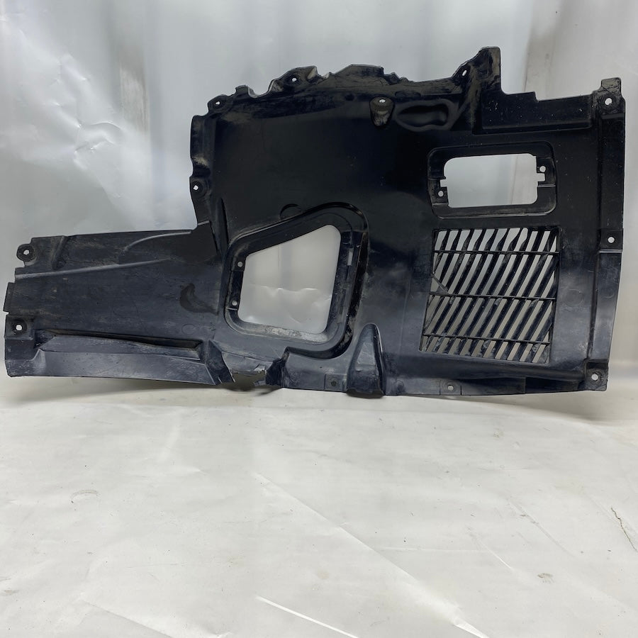 BMW 5 F10 Ön Sol Ön Davlumbaz 5171 7186727 Orijinal