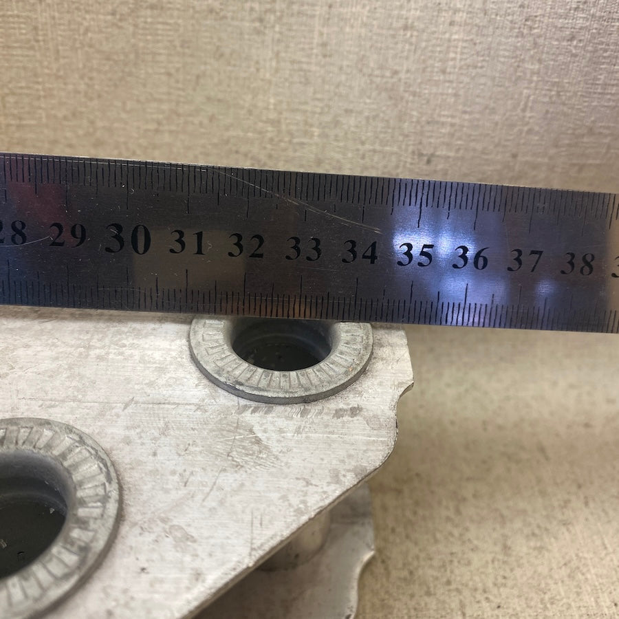 BMW 7 Kasa F01 Şase Bağlantı Ayağı/Tampon Demir Ayağı Sol