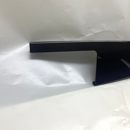 BMW 5 G30 Arka Sağ Kapı Direk Kaplaması 7390140-08 En Uygun Oto Parça