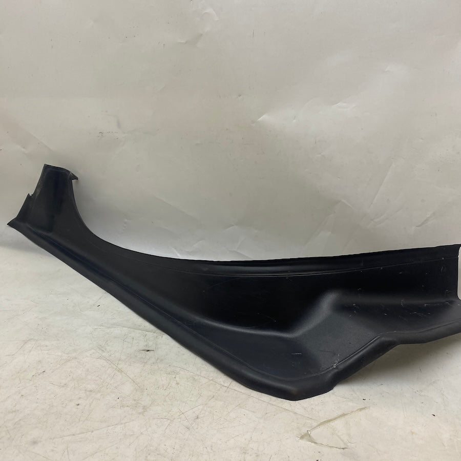 BMW 5 Serisi 530 Arka Bagaj Oluk Çıtası 51497400595 17-20