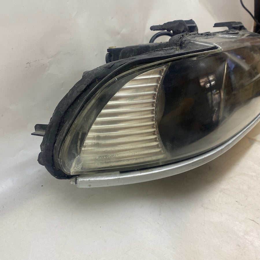 BMW 5 Serisi E39 Sağ Far Full Dolu 2001-2003
