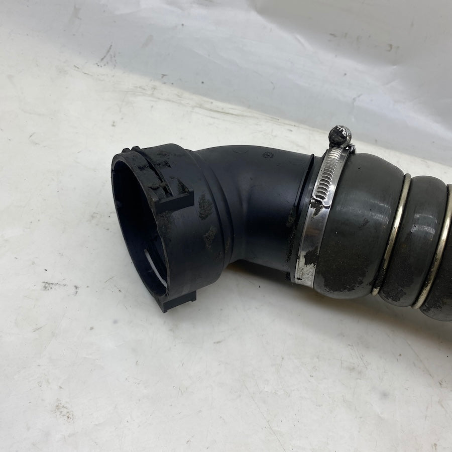 BMW 7 E65 3.0D Interkol Turbo Emiş Borusu 7796299