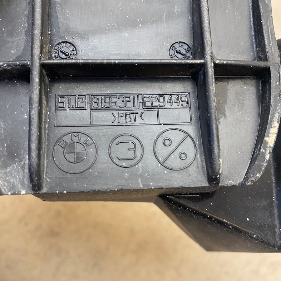 BMW E46 Arka Tampon Yan Montaj Braketi 8195321/8195322
