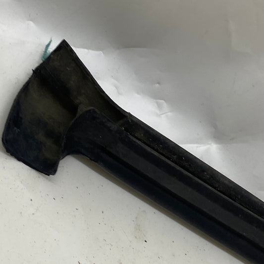 BMW E46 Kaput Sızdırmazlık Contası 8215894 00-05