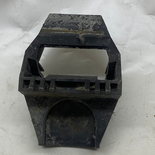 BMW E46 Radyatör Alt Braketi 17111436264 99-05