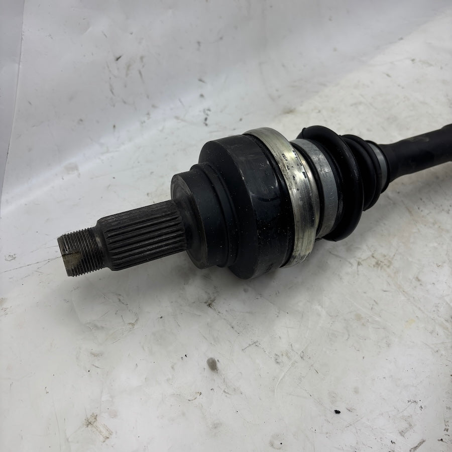 BMW F20 Sağ AKS Mili 33207628251