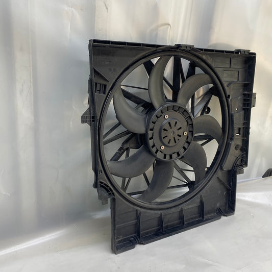 BMW F25 X3 Radyatör Fanı Komple M19991-D