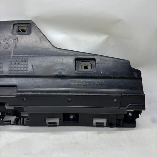 BMW F30 Arka Tampon Orta Bağlantı Braketi 51127256921