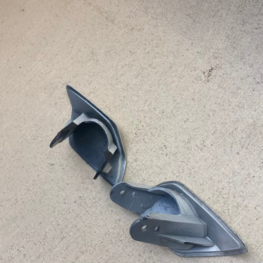 BMW F30 F31 F80LCI M Tampon Far Yıkama (Fıskiye) Kapağı Sağ/Sol