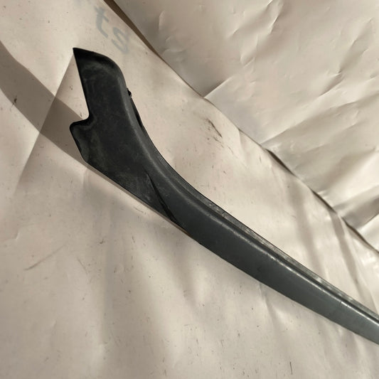 BMW F30 F31 F80 Ön Cam Kenar Çıtası 5131 7258187