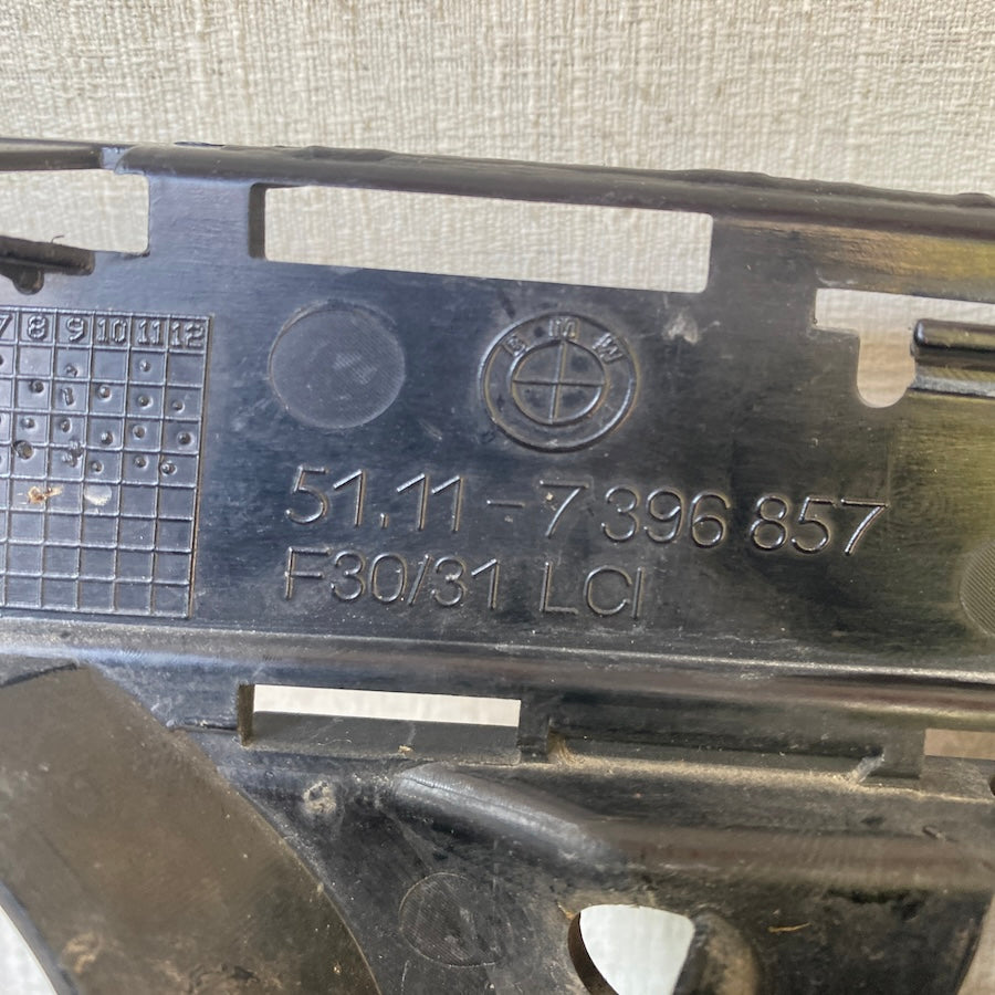 BMW F30 LCI Sis Far Kapağı 51117396857