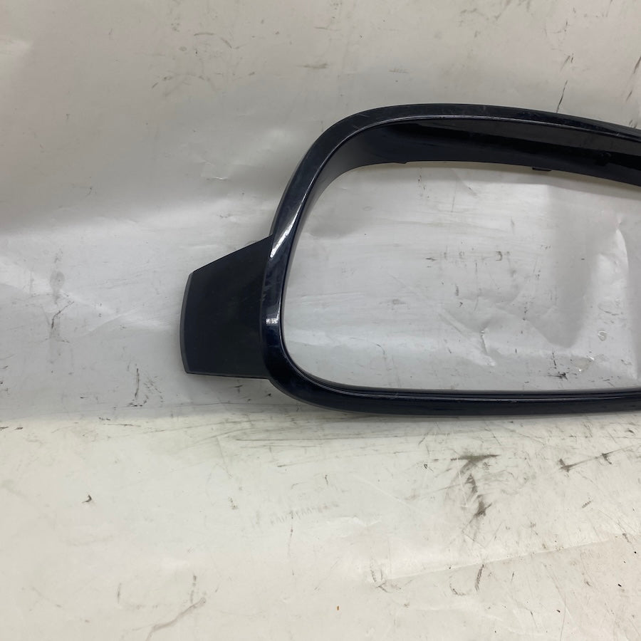 BMW F30 Panjur Çerçevesi Sağ