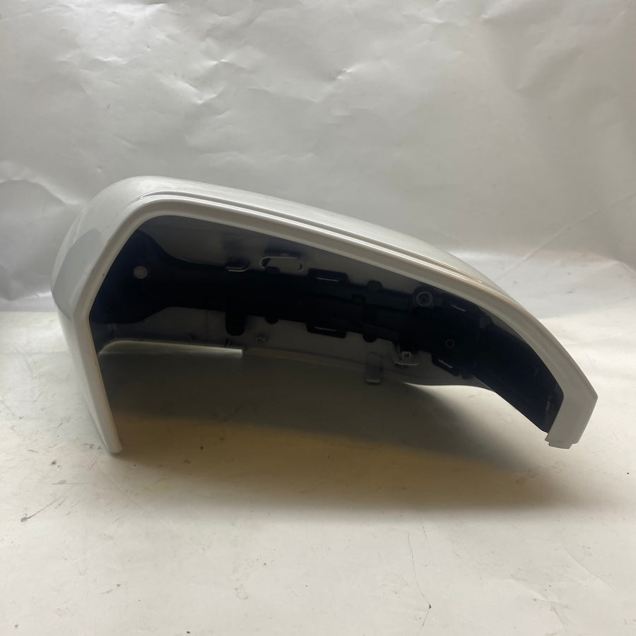 BMW İ7 G70 Ayna Kapağı 10804-004