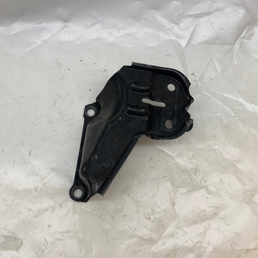 BMW N52 Motor Valf Kapağı Braketi 70302859