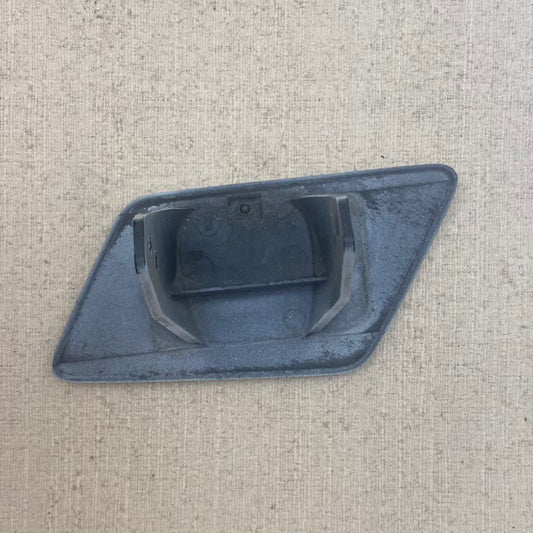 BMW X1 E84 2013 Far yıkama kapağı Sağ 61672990828