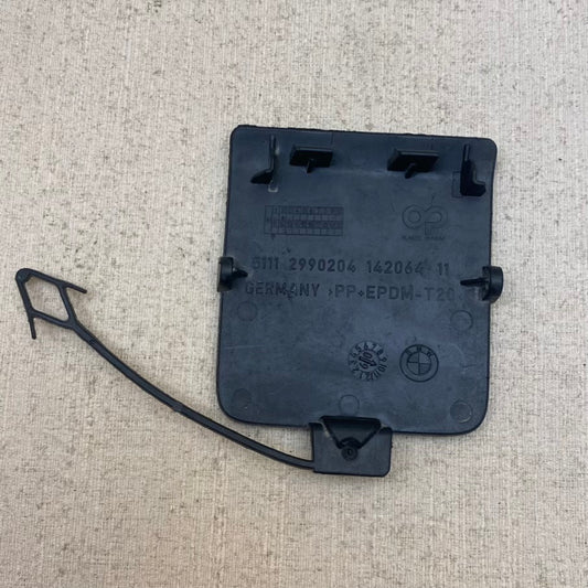 BMW X1 E84 ön tampon çeki demir kapağı 51112990204