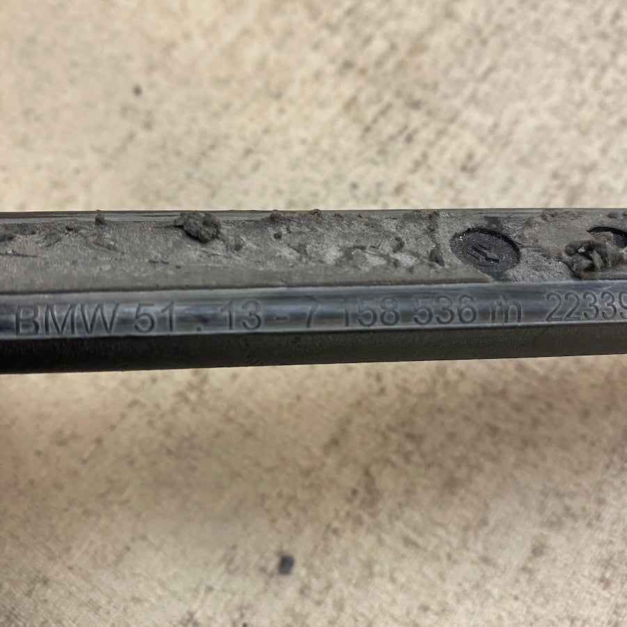 BMW X5 E70 Arka Sağ Kapı Çıtası 7158536