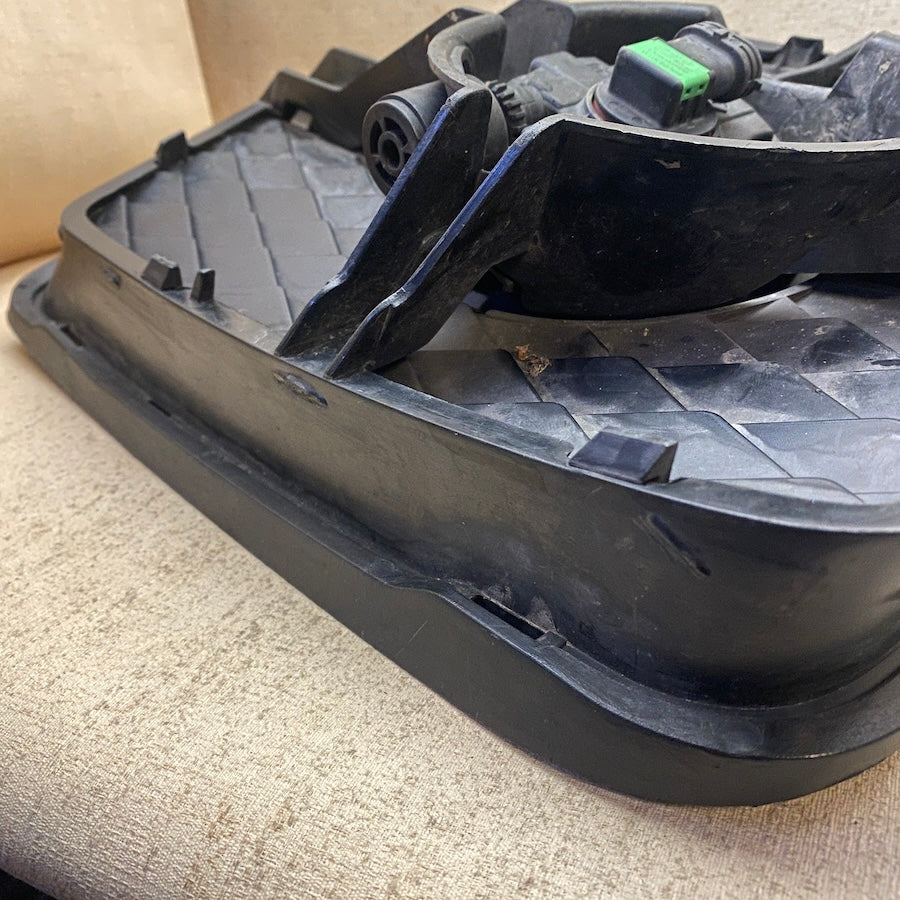 BMW X6 E71 Sis Farı ve Kapağı 7181009 10503410 1117181009