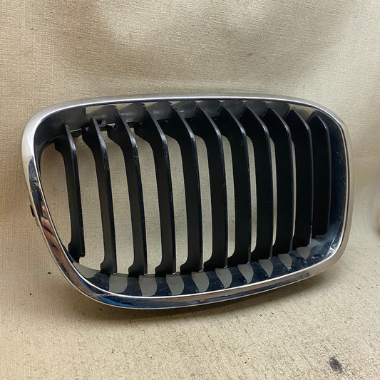 BMW 1 F20 F21 Ön Böbrek Izgarası 7239022