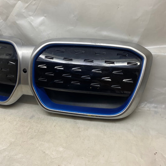 BMW iX3 G08 Ön Panjur/Böbrek 51119881798 Orijinal Çıkma En Uygun Oto Parça