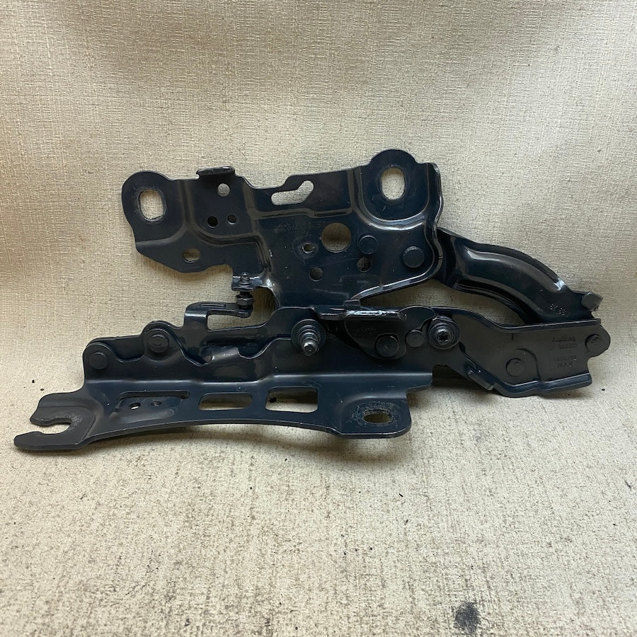 Bmw 3 G20 Kaput Menteşesi 7450590/7450589