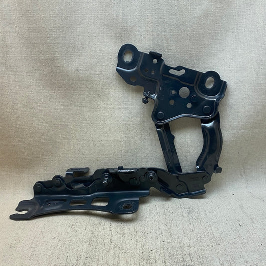 Bmw 3 G20 Kaput Menteşesi 7450590/7450589