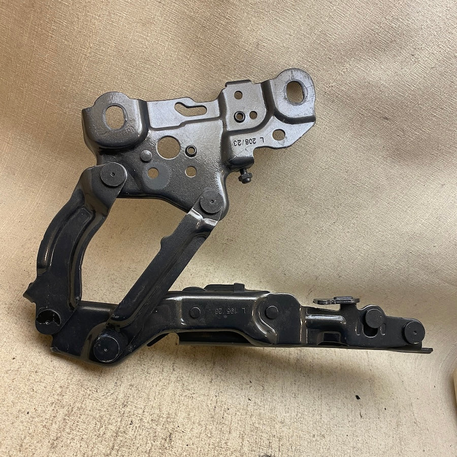 Bmw 3 G20 Kaput Menteşesi 7450590/7450589