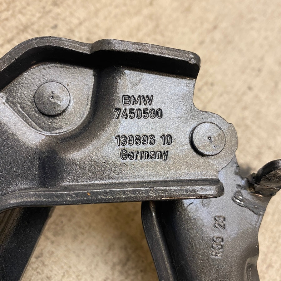 Bmw 3 G20 Kaput Menteşesi 7450590/7450589
