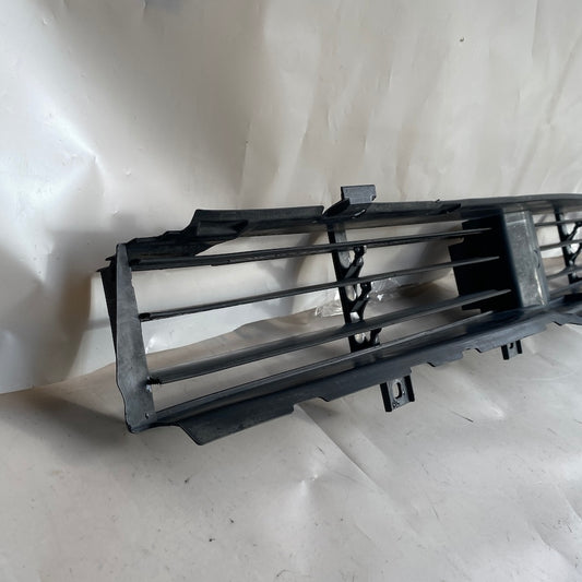 Bmw 5 G30 G31 Tampon Alt Hava Kanalı 7497285-02 En Uygun Oto Parça