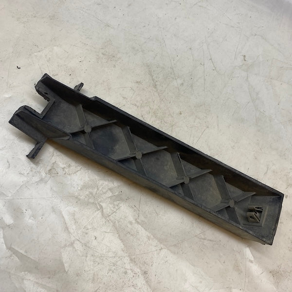 Chevrolet Camaro Arka Tampon Braketi 23281500 16-24 En Uygun Oto Parça