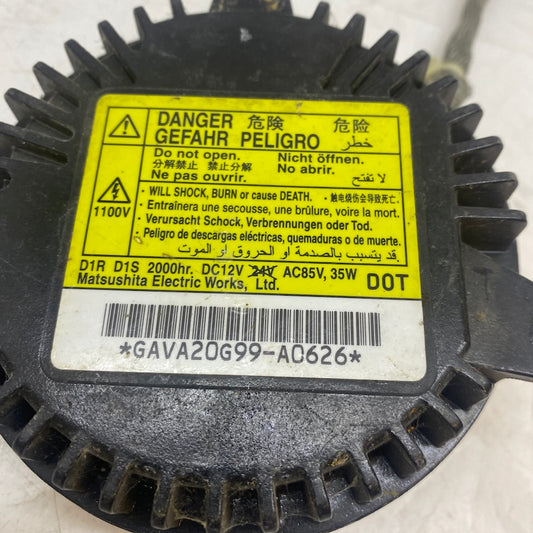 Camaro SS xenon far kontrol ünitesi – çıkma OEM elektronik parça.