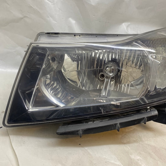 Chevrolet Cruze Sol Far Orijinal Çıkma En Uygun Oto Parça