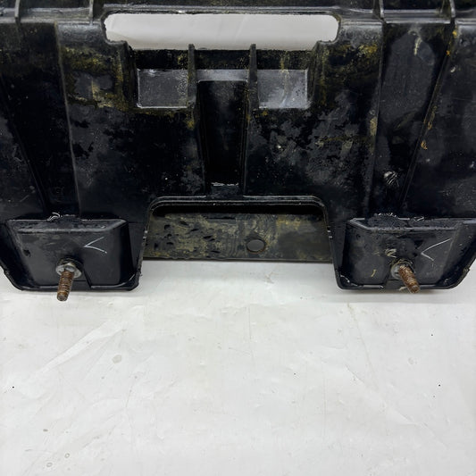 Chrysler 300C Akü Alt Tablası 05112061 - En Uygun Oto Parça