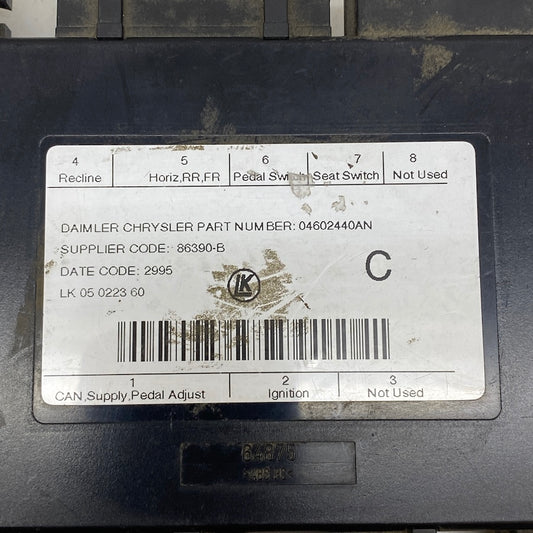 Chrysler 300C CEM Beyni Koltuk Kontrol Beyni 2005-2010 Orijinal Çıkma 04602440AN