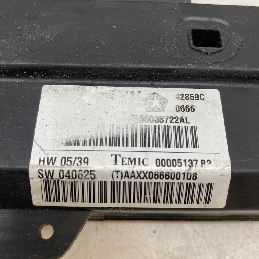 Chrysler 300C Kapı Beyni P56038722AO / AL | 2005-2016