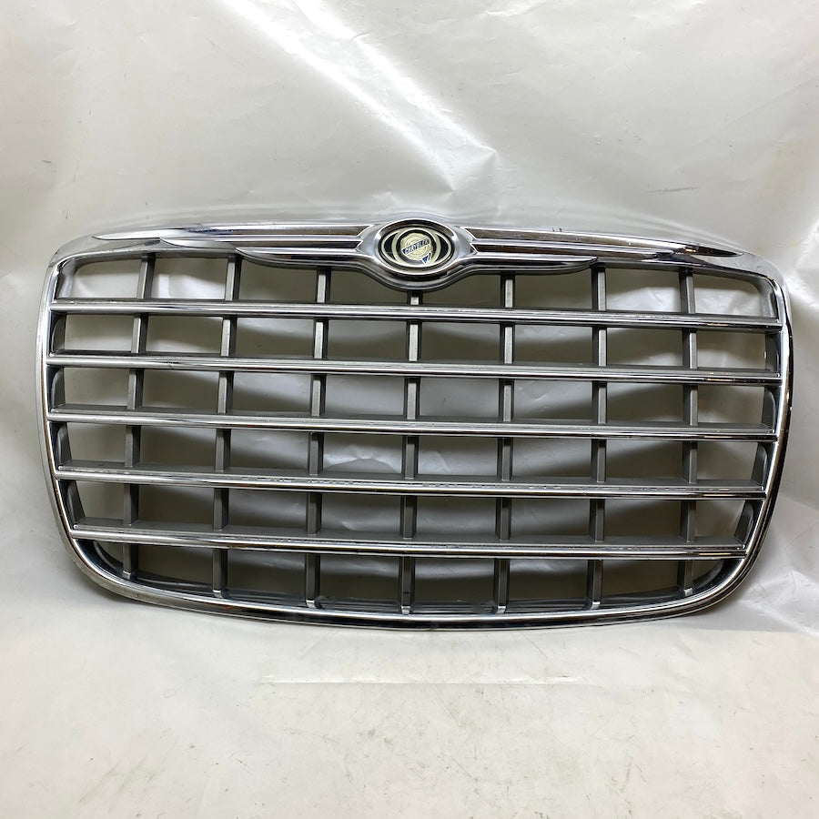 Chrysler 300C Ön Panjur 04805928 Orijinal Çıkma Parça - Ana Görünüm