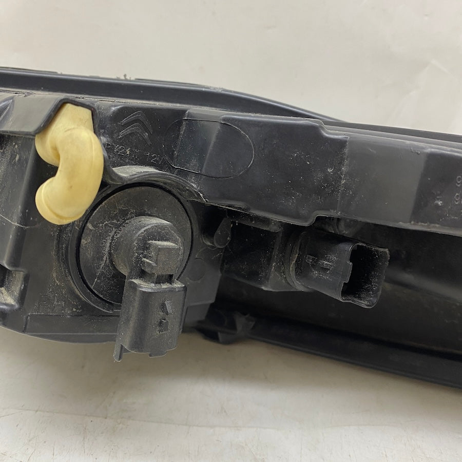 Citroen C3 B618 Aircross Ön Sağ Gündüz Farı Orijinal Çıkma 98823312980 17-23