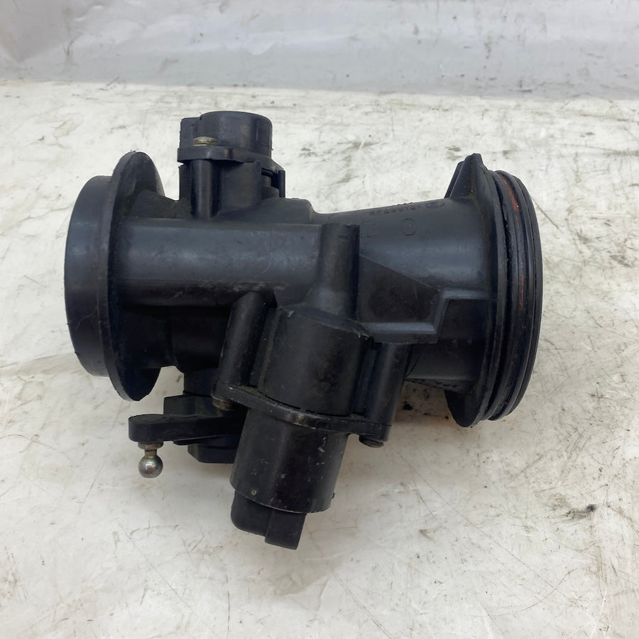 Clio 2-II Kango 1-I 2-II Enjeksiyon Kelebek Kutusu 1.4 7700273699