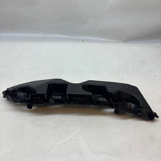 Dacia Duster Sol Ön Çamurluk Ağız Braketi 622230010R